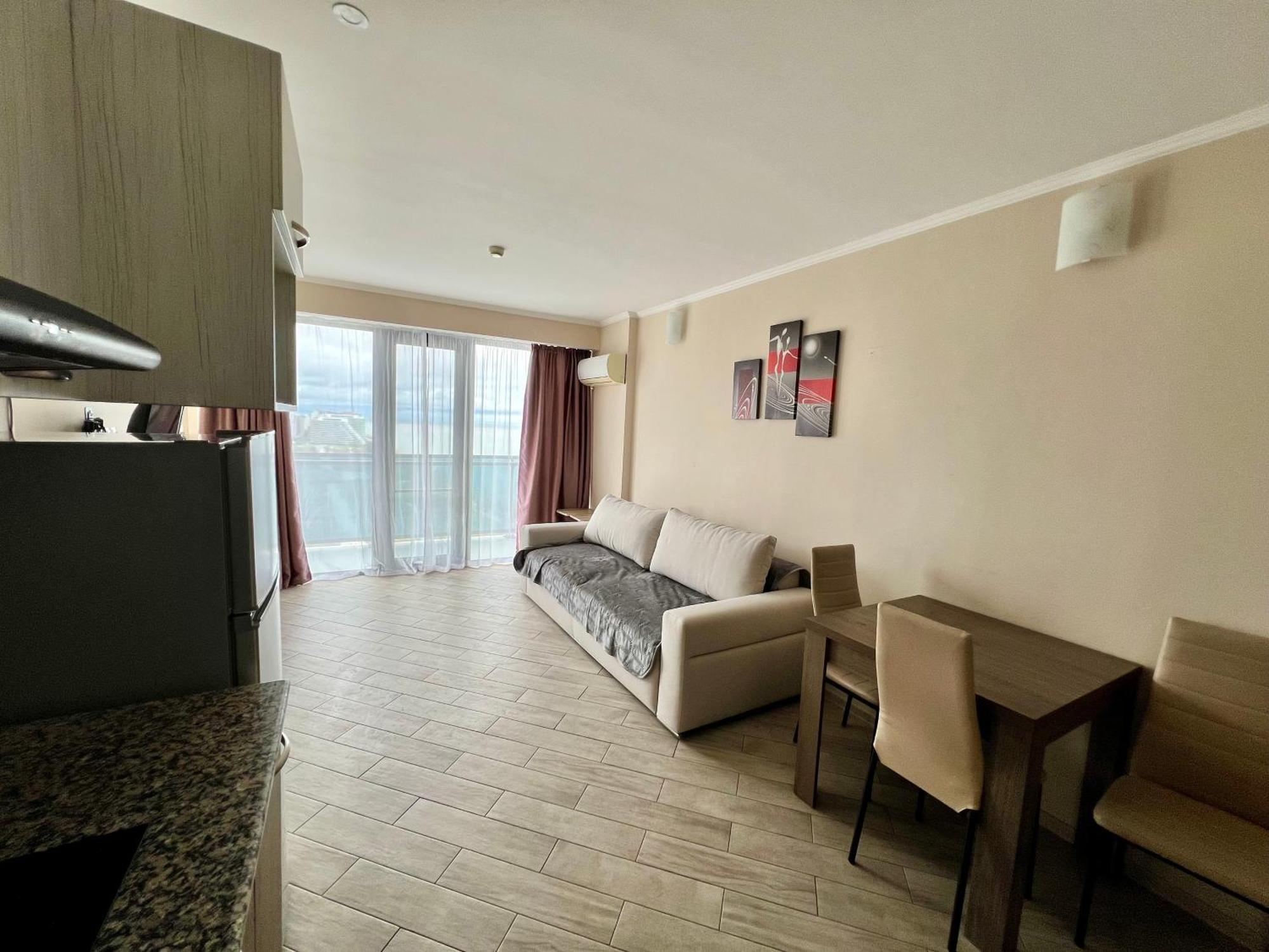Orbi Beach Tower Batoumi Extérieur photo